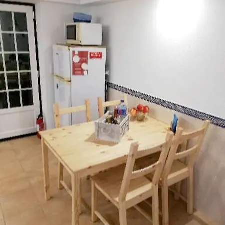 With One Bedroom In Santa Cruz With Furnished Garden And Wifi 200 M From The Beach